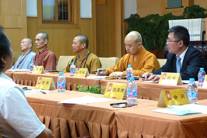 中國佛協副會長宗性法師等各佛學院代表，於北京法源寺進行兩岸佛教發展近況交流