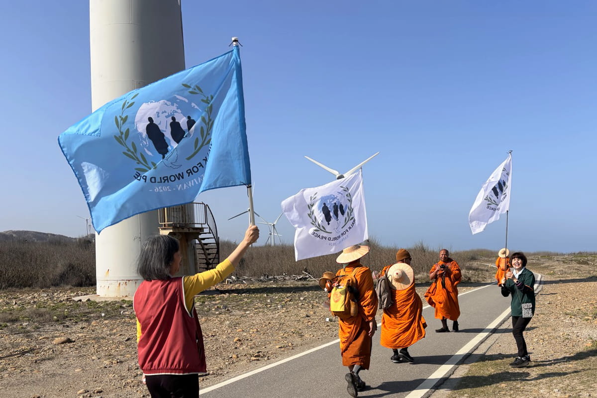響應「為世界和平而走！」福智僧團與傳心齋僧護持國際僧侶